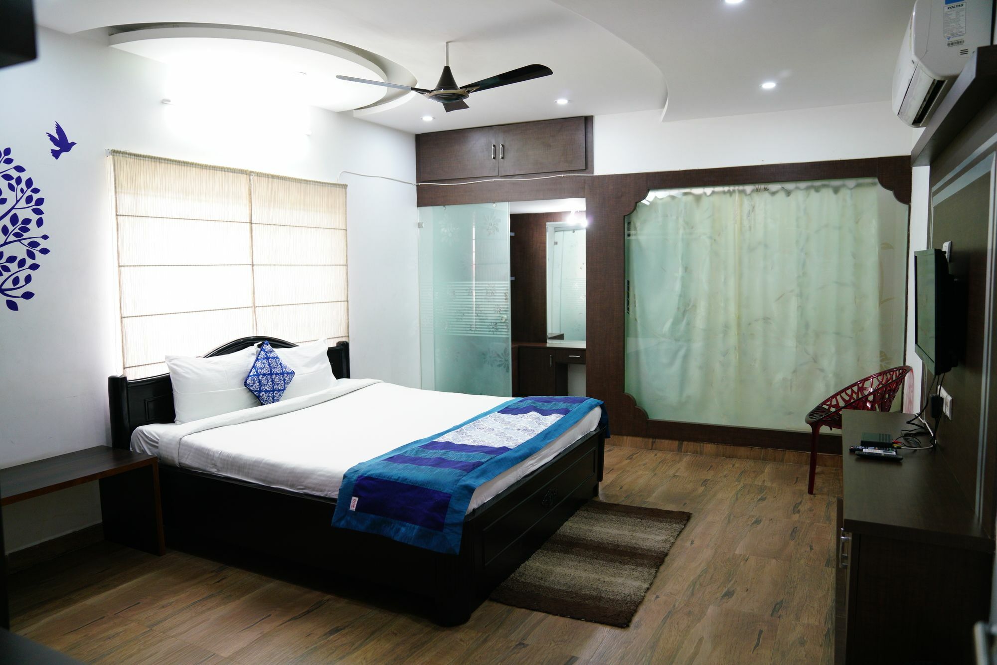 Hitech Shilparamam Guest House Гайдарабад Екстер'єр фото